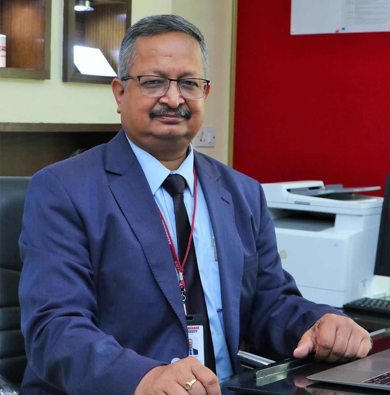 Dr. Vinay Kapoor